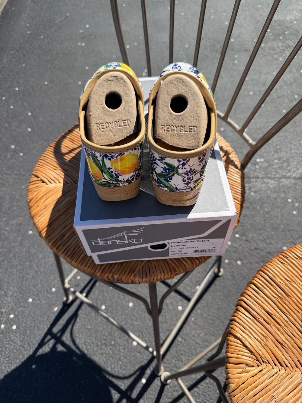 Dansko Womens Lemon Print Clogs in White, Yellow & Blue - Picture 4 of 4